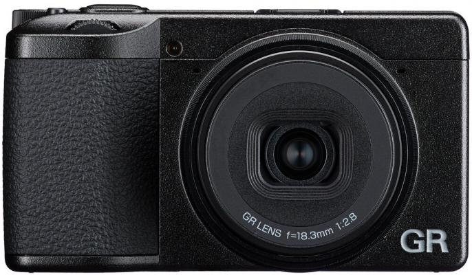 Компактен фотоапарат Ricoh GR IV