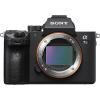 Фотоапарат Sony Alpha A7 III тяло + Обектив Sony FE 28-70mm f/3.5-5.6 OSS (SEL-2870)